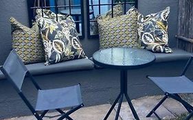 Cheerful 2 Bedroomed Townhouse With Patio